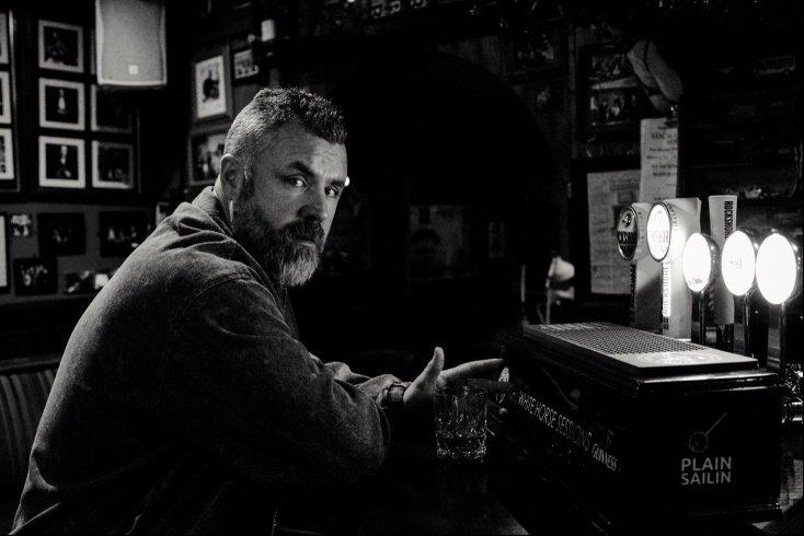 Mick Flannery Presents New Song “I’ll be Out Here”
